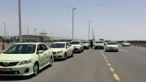 دست درازی به سفره رانندگان تاکسی فرودگاه امام خمینی/ رانندگان شاکی شدند