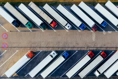 دکا تیرپارک می‌ سازد 