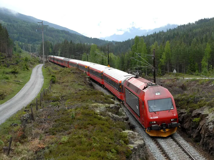 Norwegian passenger service tendering underway