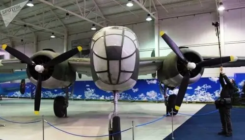 نمایشگاه هواپیماهای جنگی دوران شوروی.jpg6