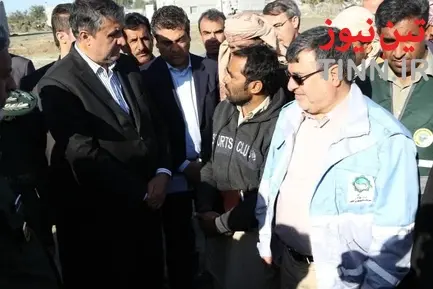بازدید وزیر راه و شهرسازی از مناطق سیل‌زده شهرستان جاسک
