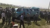 انحراف مینی بوس در جاده کیاسر ۸ مصدوم برجا گذاشت