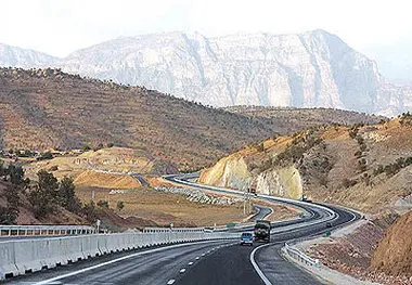 تصویری دیدنی از 2 تونل آزاد راه خرم آباد - پل زال 