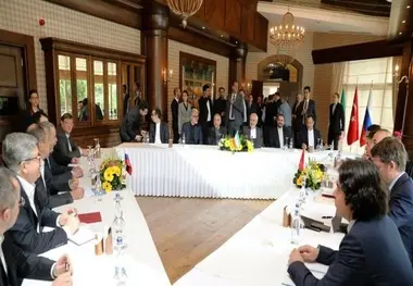 پایان نشست سه‌جانبه وزیران امور خارجه ایران، روسیه و ترکیه در آنتالیا
