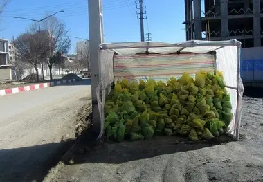 ذخیره سازی ۴۰۰۰ تن شن و نمک برای شرایط جوی در نهاوند