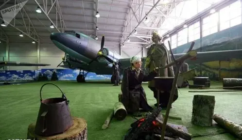 نمایشگاه هواپیماهای جنگی دوران شوروی.jpg3