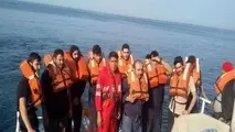نجات جان ۱۶ سرنشین کشتی سانحه دیده در خلیج فارس
