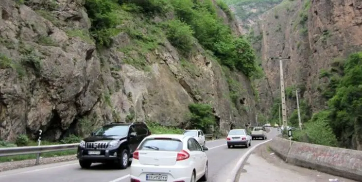 ترافیک نیمه‌سنگین در آزادراه قزوین-کرج و تردد روان در محورهای شمالی
