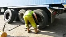 لاستیک فرسوده؛ مشکل بزرگ رانندگان عمومی/ وزارت صمت چه می گوید؟