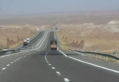 نبض توسعه در جاده های جنوب؛ ۸۲ طرح راهداری دهه فجر در هرمزگان به ثمر رسید 