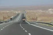 زائران درحال عبور از آزادراه کاشان نطنز اصفهان به این نکات مهم توجه کنند