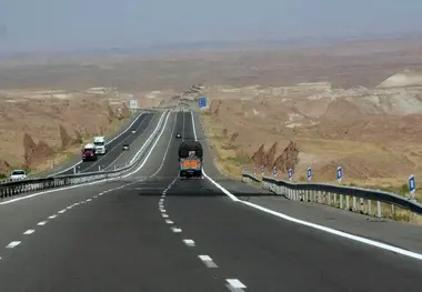 نبض توسعه در جاده های جنوب؛ ۸۲ طرح راهداری دهه فجر در هرمزگان به ثمر رسید 