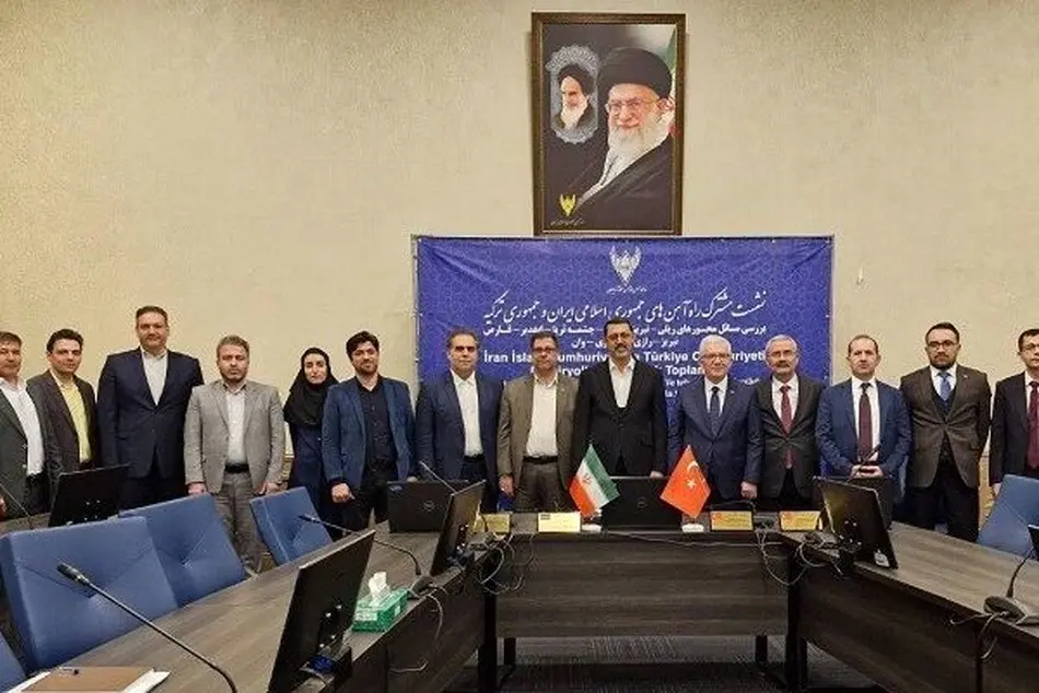 بررسی اتصال خط جدید ریلی تبریز- مرند-چشمه ثریا-کارس میان ایران و ترکیه