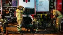 آتش سوزی گسترده در انبار لباس در چهارراه استانبول