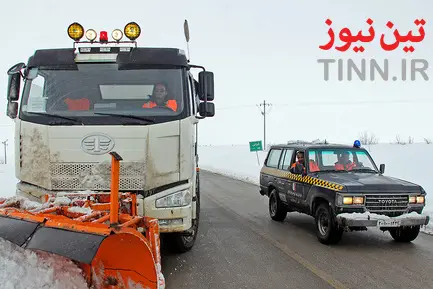 برف روبی و بازگشایی جاده ها در آذربایجان غربی