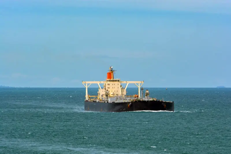 Saudi Arabia Resumes Oil Exports Through Red Sea Shipping Lane