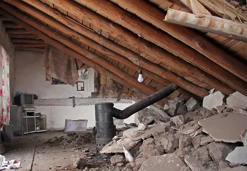 بازسازی مسکن مددجویان مناطق زلزله‌زده خراسان شمالی آغاز شد