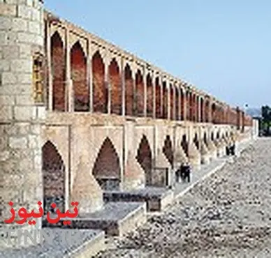 زیرساخت‌های نرم افزاری جذب گردشگر در اصفهان فراهم شود