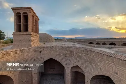 کاروانسرای نیستانک 