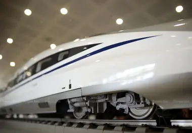 ساختار اقتصاد کشور توان شروع پروژه قطار سریع السیر  تهران مشهد را دارد؟