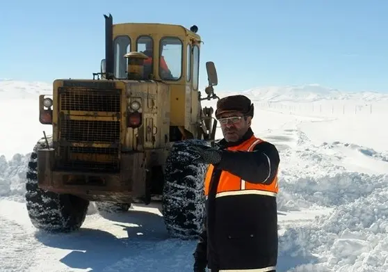آمادگی ۴۵۸ راهدار استان اردبیل برای راهداری زمستانی 97