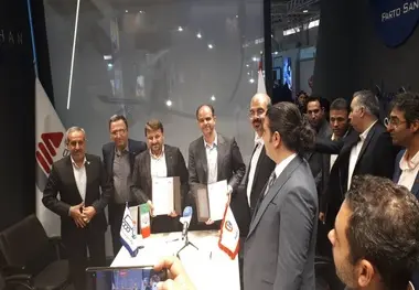 امضای تفاهمنامه خرید 1500 چرخ واگن باری بین اصفهان کفریز و واگن پارس مپنا

