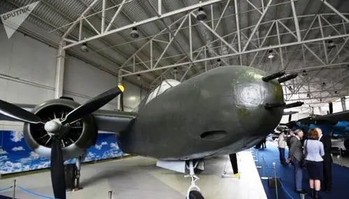 نمایشگاه هواپیماهای جنگی دوران شوروی.jpg7