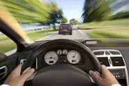 کارهایی که هنگام رانندگی در بزرگراه نباید انجام دهید