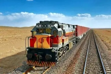 ۱۰۰ لوکوموتیو جدید به چرخه حمل و نقل ریلی کشور اضافه می‌ شود