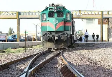 سوت قطار در ۲۶ ایستگاه راه‌آهن در بزرگداشت هفته حمل و  نقل