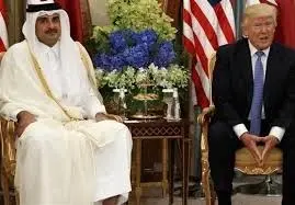 امیر قطر میان ایران و آمریکا میانجی‌گری می کند