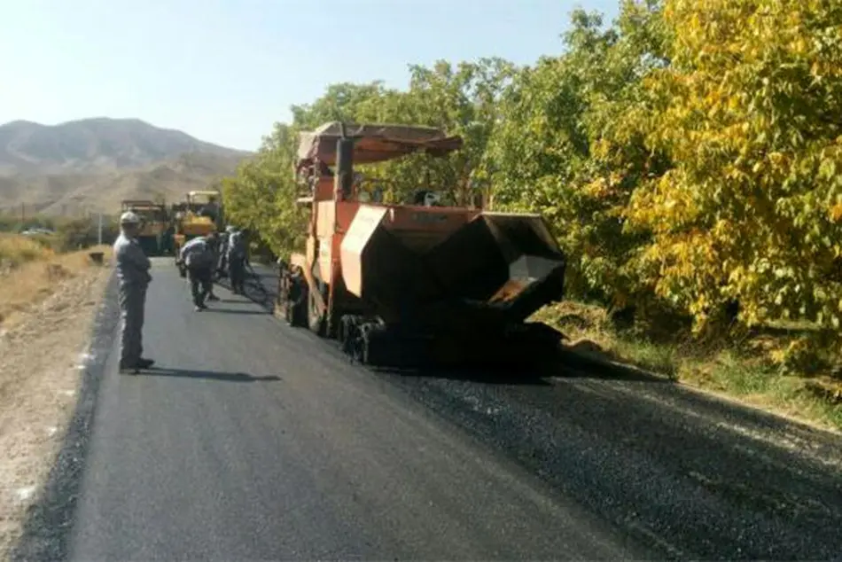 احداث و آسفالت ۸.۵ کیلومتر راه روستایی در توابع میان جلگه و بخش مرکزی نیشابور