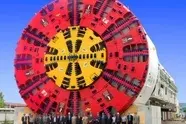 فیلم| رونمایی از بزرگترین دستگاه حفاری تونل برای ساخت و ساز ریلی