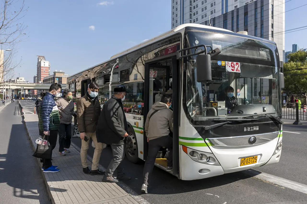 حمل و نقل جاده‌ای و ریلی در چین به حالت عادی باز می‌گردد
