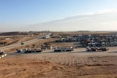 باتلاقی به نام پارکینگ کامیون ها در گمرک مرز خسروی