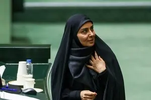 طنز | فرزانه صادق: وزارتخانه را تفکیک کنید ولی کمی یواش ‌تر!