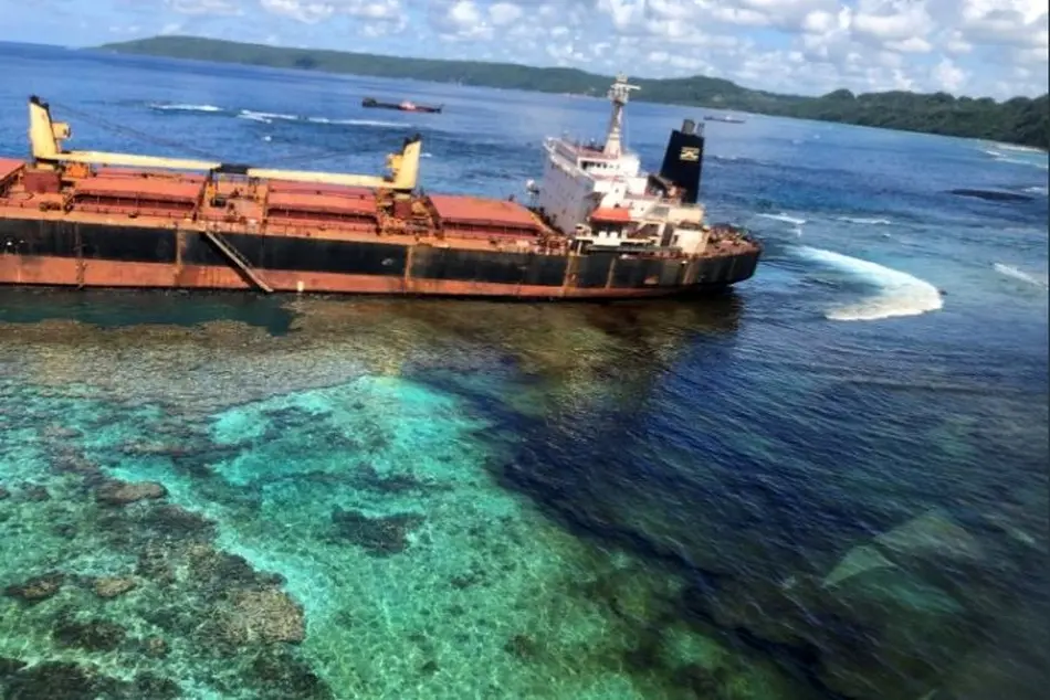 Solomon Trader Grounding Turns into Environmental Disaster