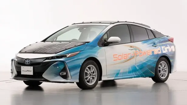 Toyota's latest solar-powered Prius can charge when on the move