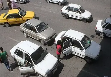 تاکسی تلفنی‌های شهری آستارا فاقد پروانه کسب هستند