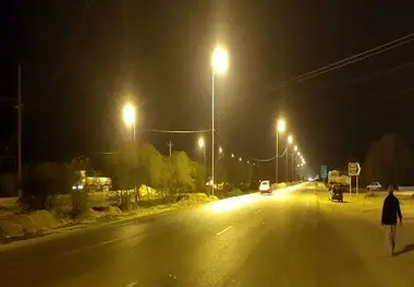 خط اول روشنایی تونل دوم راه کربلا در بزرگراه ایلام مهران اجرایی شد 