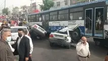 تصادف اتوبوس با ۲۰ خودرو درکرج 