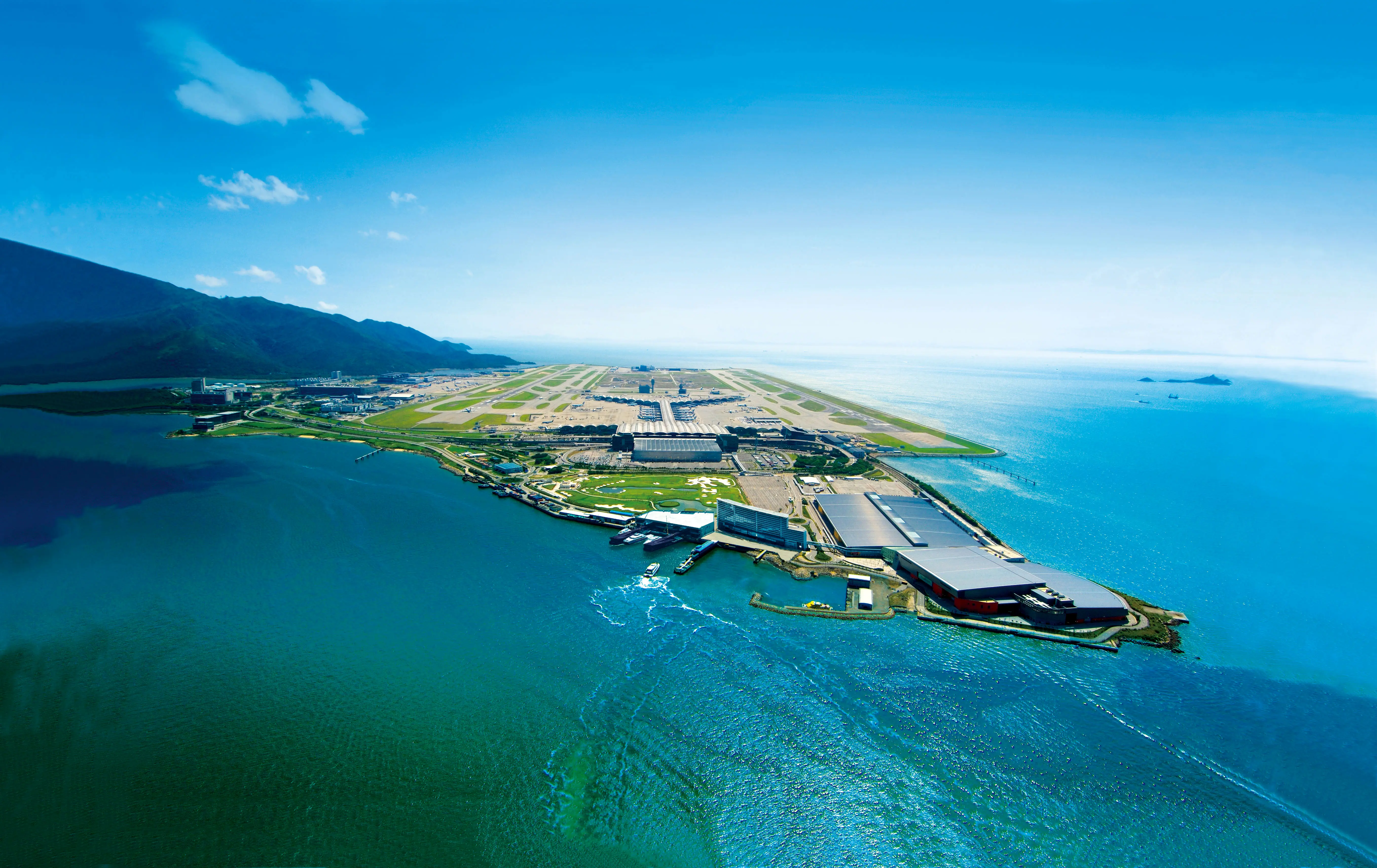 فرودگاه هنگ کنگ و توسعه اعجاب انگیز بر روی اقیانوس آرام