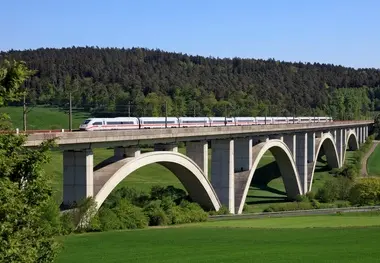 DB Reports Stable ICE Traffic Between Hamburg and Berlin