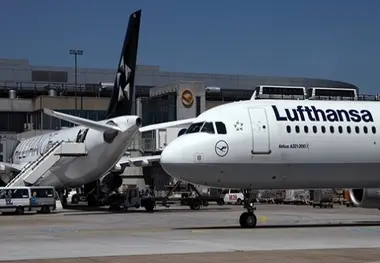 Lufthansa orders up to 16 Airbus and Boeing aircraft