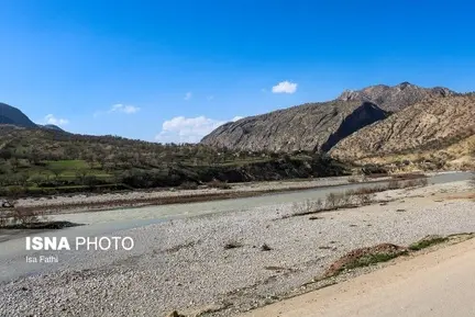 روستایی در دامنه زاگرس