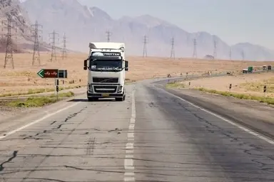 ممنوعیت تردد خودروهای سنگین در محور یزد–طبس در تعطیلات نوروز ۱۴۰۵