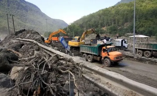  ریزش کوه عامل اصلی تاخیر در افتتاح قطعه یک آزادراه شمال