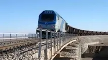 بازدید مدیرعامل راه آهن از پروژه تقاطع غیرهمسطح هشتگرد؛ بهره برداری تا پایان سال قطعی شد