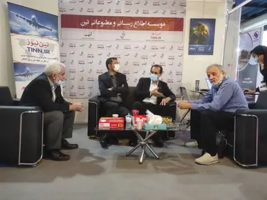 بازدید مدیرعامل شرکت واگن پارس از غرفه تین 