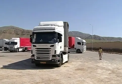 درخواست رانندگان کامیون از دستگاه امنیتی برای ورود به موضوع بیمه بارنامه 